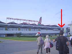 Mombasa Airport - die Ankunft...